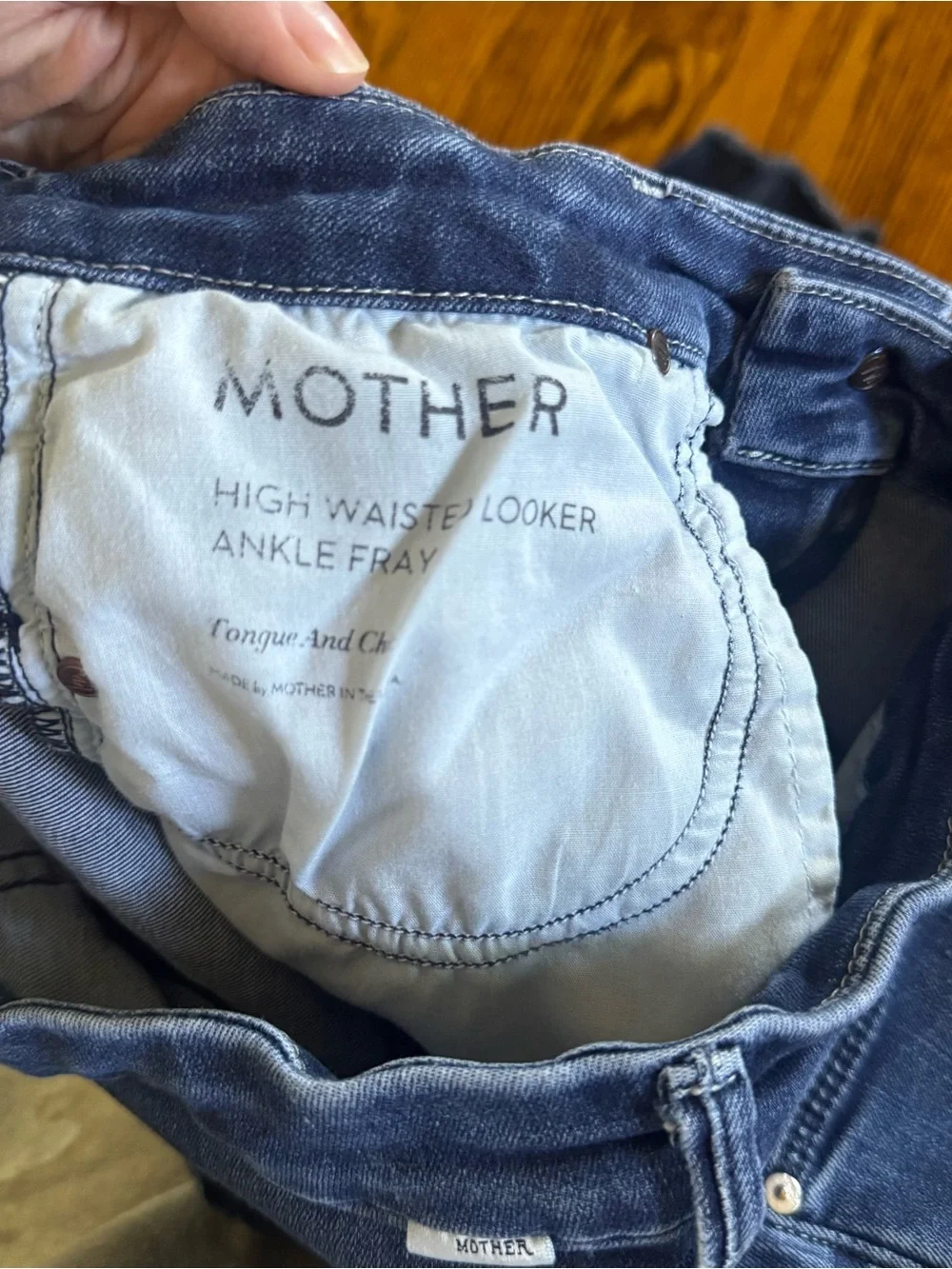 MOTHER High Waisted Looker Ankle Fray Jeans Dark Wash Size 28 Designer Denim